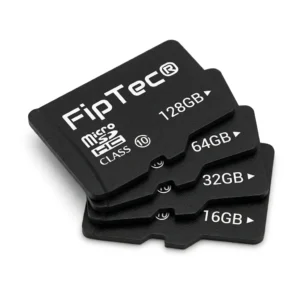 Четири MicroSD карти памет FipTec с капацитет от 16GB до 128GB, подредени на бял фон. Подходящи за съхранение на записи от охранителни камери, гарантиращи надеждна защита и лесен контрол.