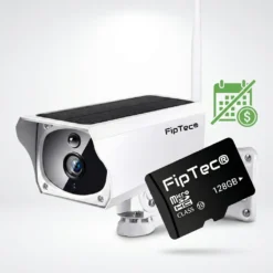 Бяла соларна безжична камера FipTec с 128GB MicroSD карта на бял фон и икона, индикираща липса на месечни такси, осигурявайки ви икономично решение, надеждна защита и пълно спокойствие.