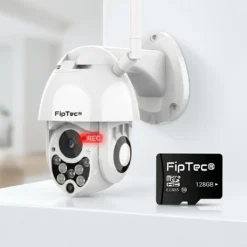 Външна WiFi камера FipTec LO12 Pro монтирана на бяла стена с включена карта памет 128GB за сигурен видеозапис, осигуряваща защита и пълно спокойствие за Вашето имущество.