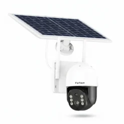 Бяла безжична соларна камера FipTec с голям интегриран соларен панел на бял фон, осигуряваща енергийна независимост и надеждна защита за вашия дом и пълно спокойствие.