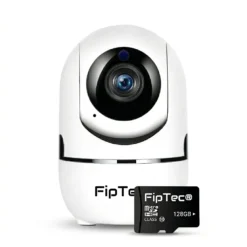 Бяла вътрешна смарт WiFi камера FipTec с придружаваща 128GB MicroSD карта за локално съхранение на данни, представени на бял фон. Осигурете си надеждна охрана и интелигентна сигурност за вашето пълно спокойствие чрез сигурен запис на всяко важно събитие директно в устройството.