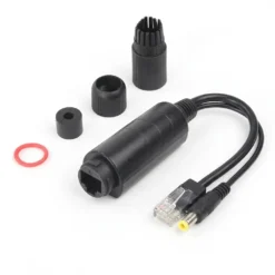 Водоустойчив PoE LAN адаптер FipTec с RJ45 конектор и защитни елементи на бял фон, осигуряващ стабилна връзка за вашата външна охрана. Гарантирана защита и пълно спокойствие за вашия дом.