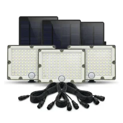 Професионален комплект от три соларни LED прожектора FipTec с фотоволтаични панели за лесен самостоятелен монтаж. Гарантирайте си надеждна защита и отлична видимост за Вашата сигурност и спокойствие.